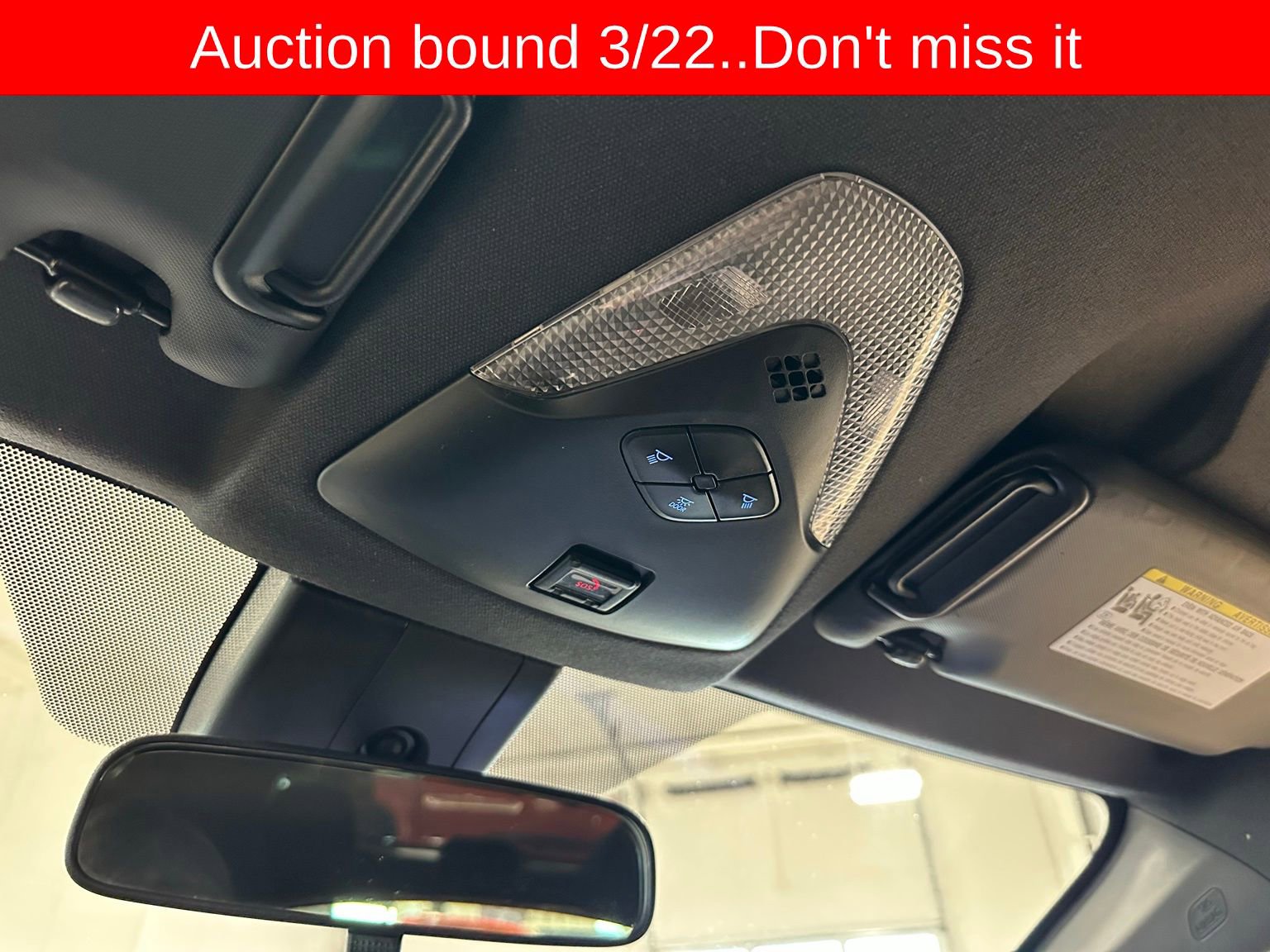 Used 2020 Toyota C-HR XLE image 28