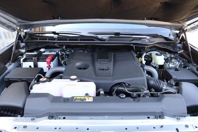 New 2026 Toyota Tundra Limited AWD/4WD image 10