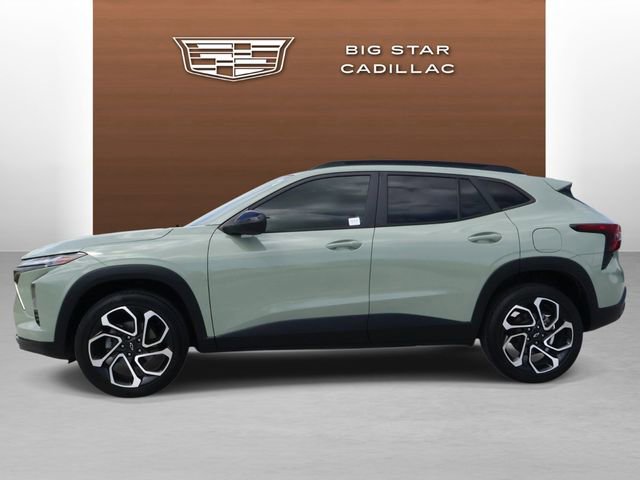 Used 2024 Chevrolet Trax RS w/ Driver Confidence Package image 2