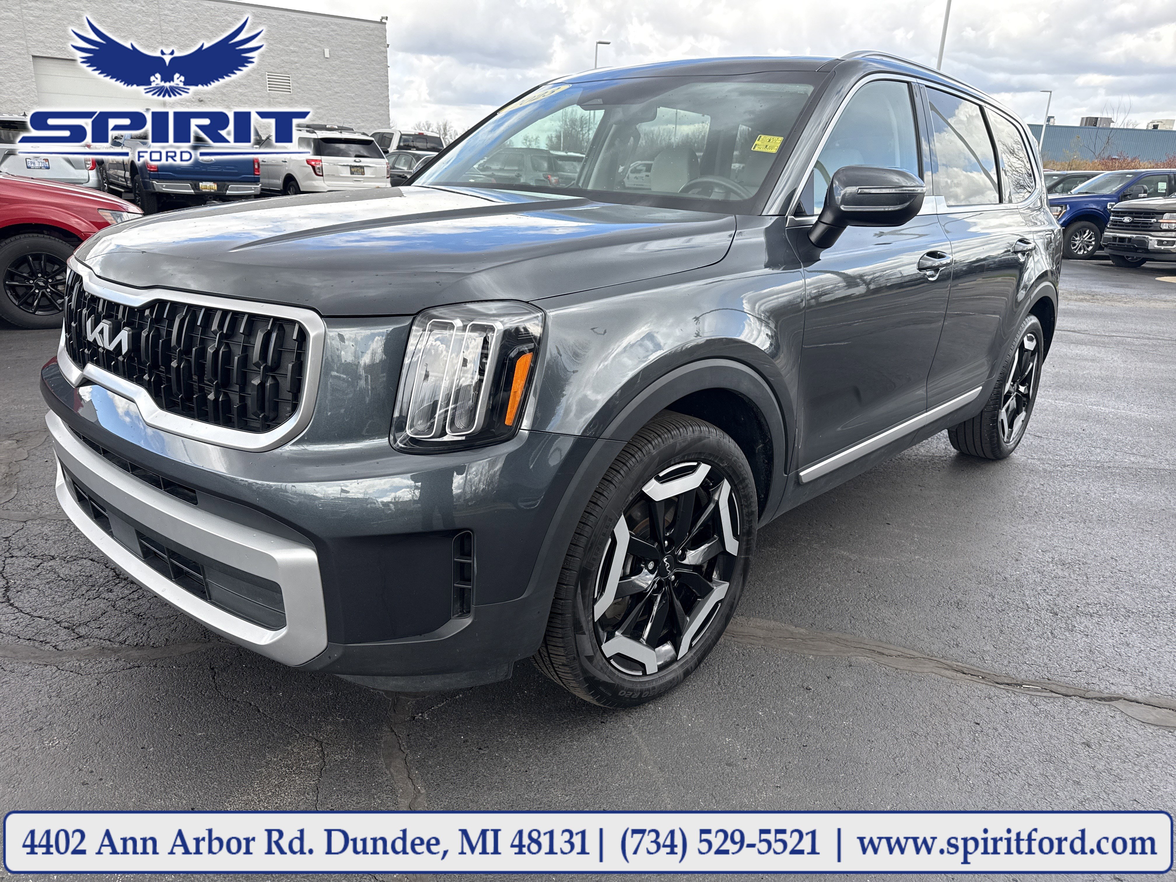 Used 2023 Kia Telluride EX image 1