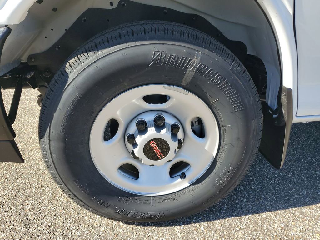 New 2025 GMC Savana 3500 Extended w/ Driver Convenience Package image 29