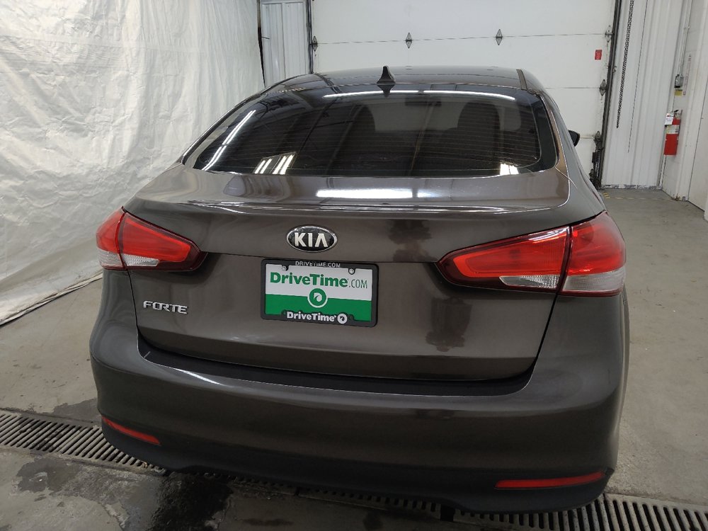 Used 2017 Kia Forte LX w/ LX Popular Package image 7