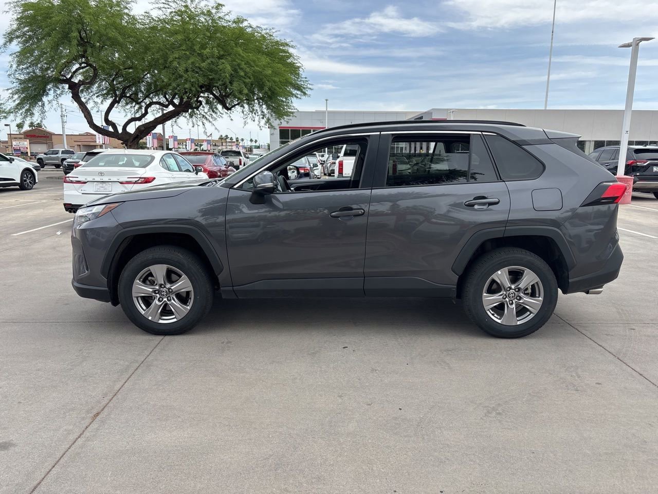 Used 2024 Toyota RAV4 XLE image 5