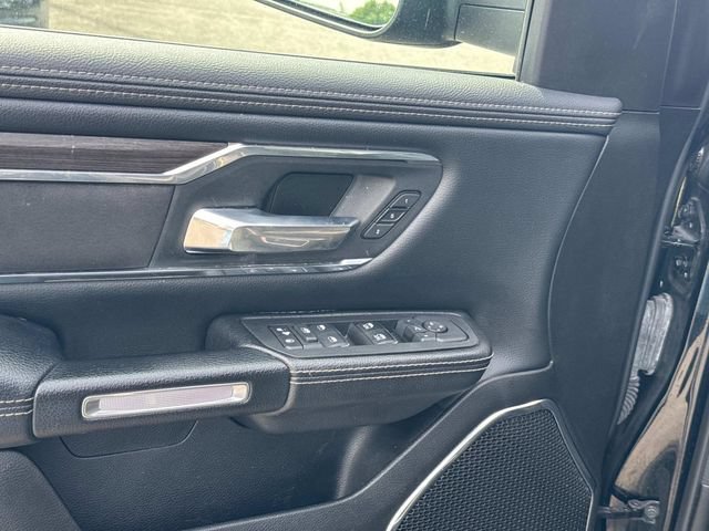 Used 2025 RAM 1500 Laramie AWD/4WD image 27