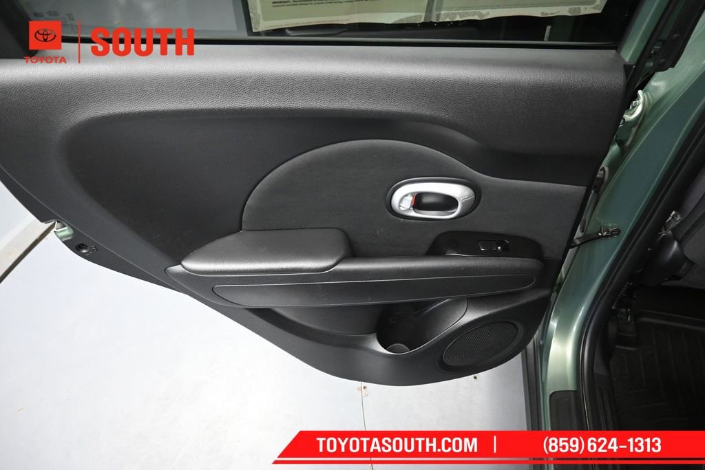 Used 2014 Kia Soul FWD image 22