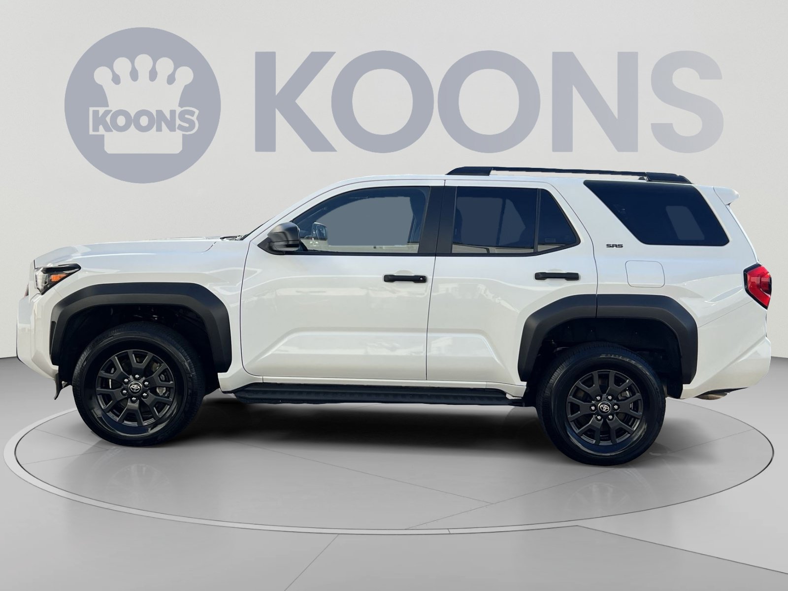 Used 2025 Toyota 4Runner SR5 AWD/4WD image 2