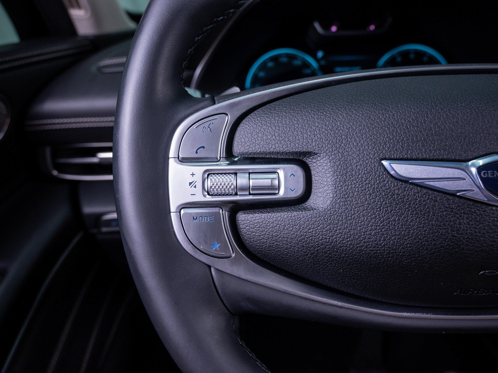 Used 2022 Genesis GV80 2.5T w/ Prestige Package 05 image 22