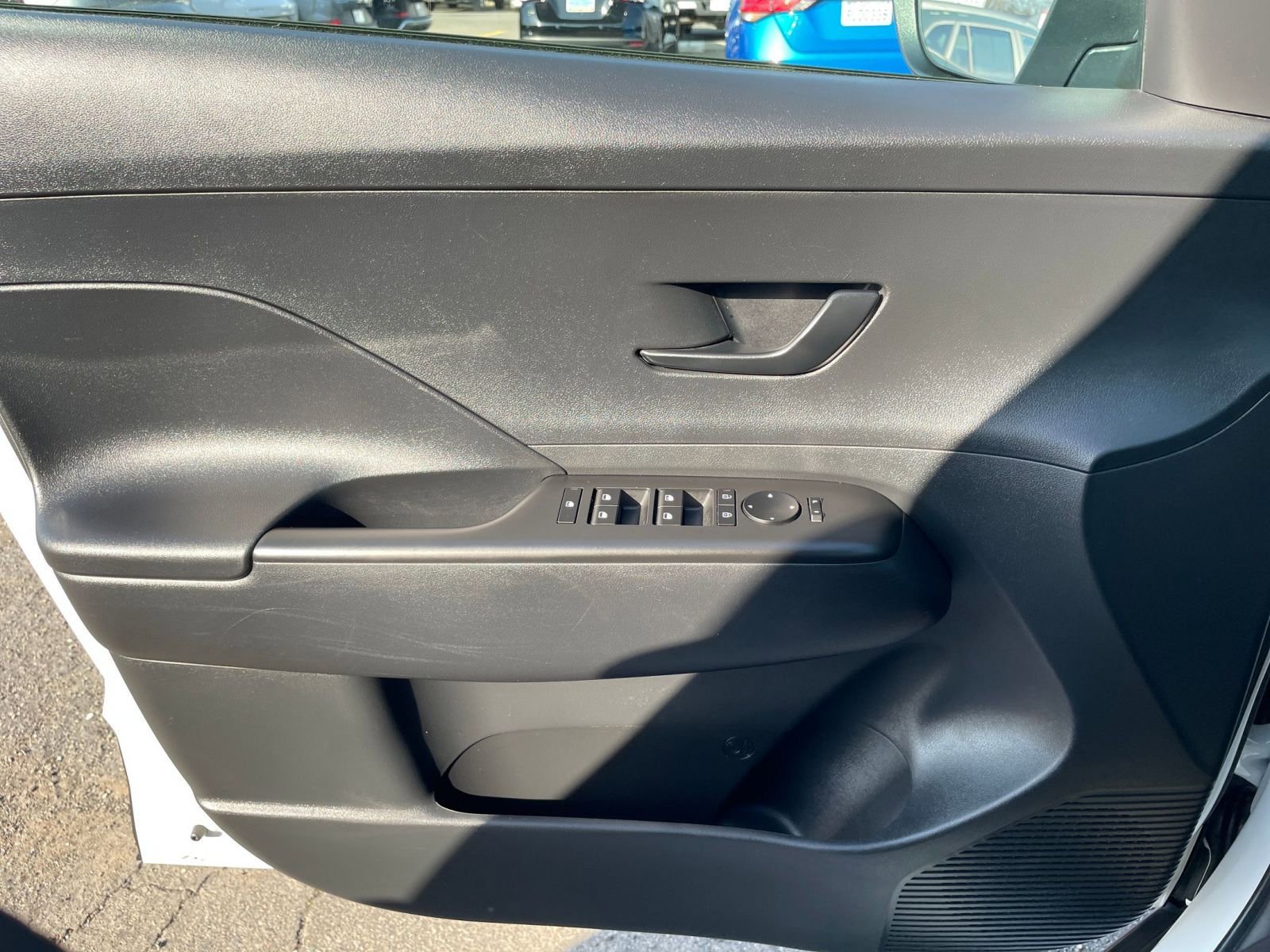 Used 2025 Hyundai Kona SEL image 18