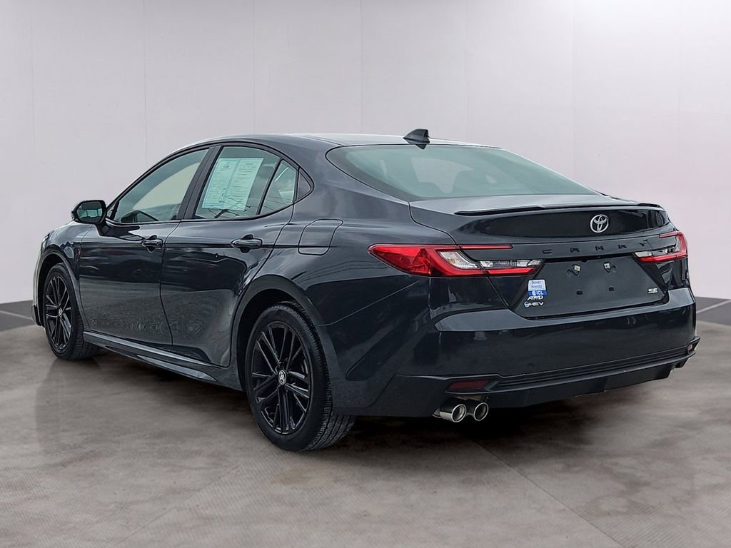 Used 2025 Toyota Camry SE w/ Convenience Package image 6