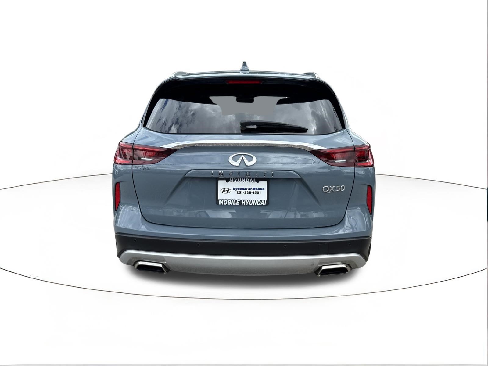 Used 2023 INFINITI QX50 Luxe FWD image 4