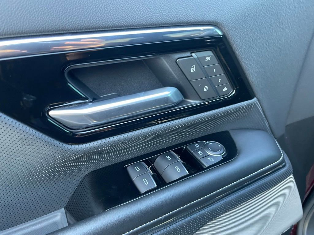 Used 2025 GMC Sierra EV Denali image 12