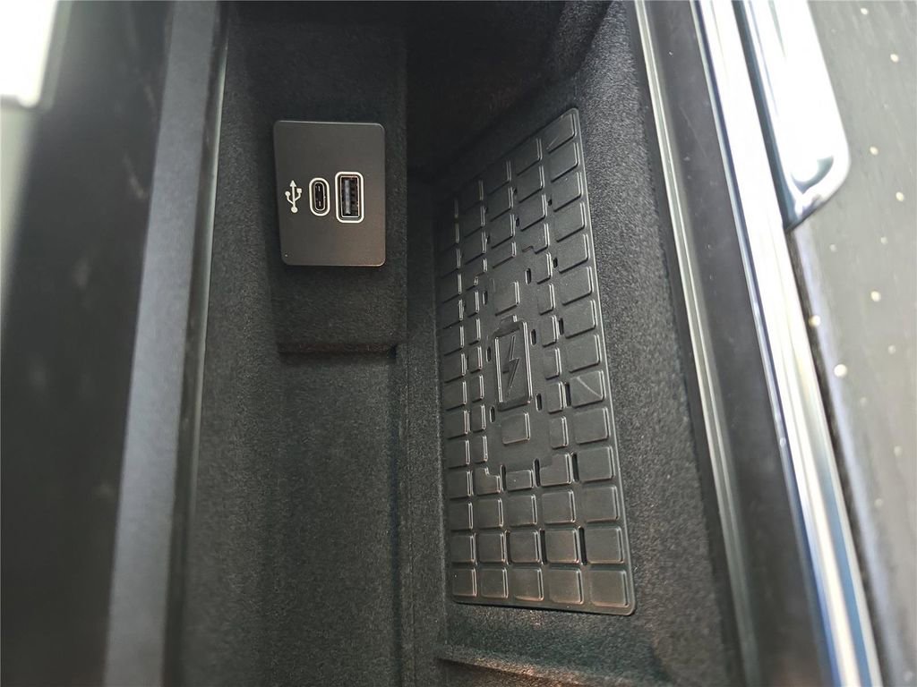 New 2025 Lincoln Navigator L Black Label w/ Black Label Special Edition image 20