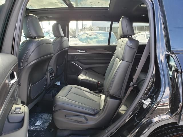 New 2026 Jeep Grand Cherokee L Limited image 8