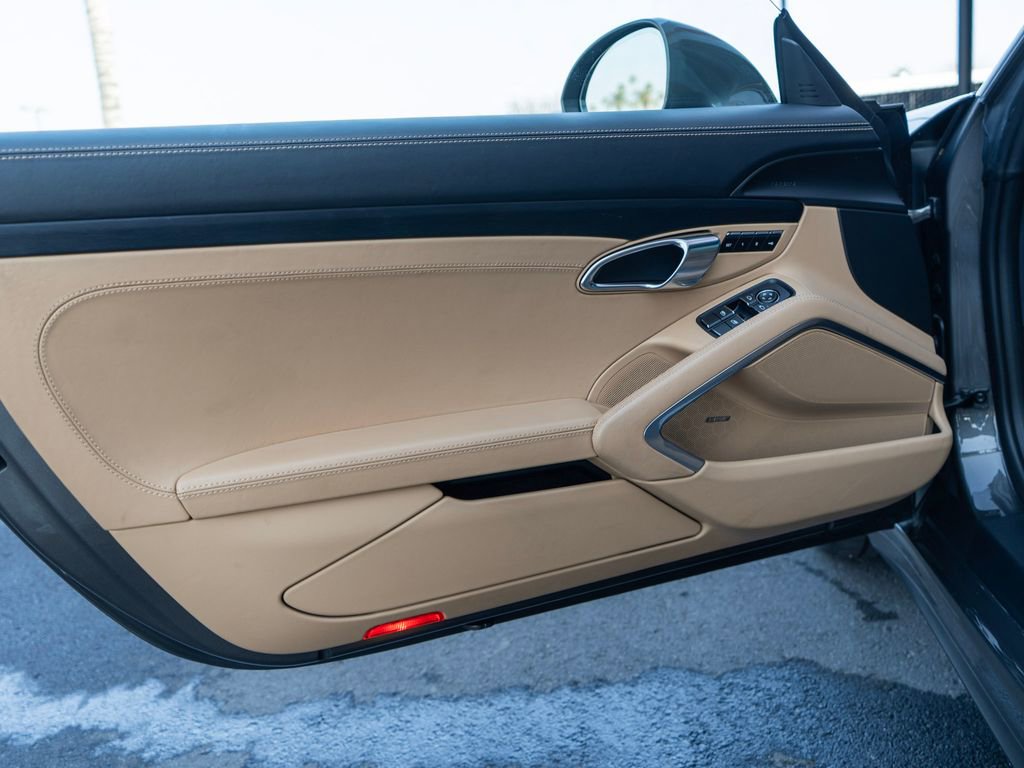 Used 2017 Porsche 911 Targa 4 GTS image 28