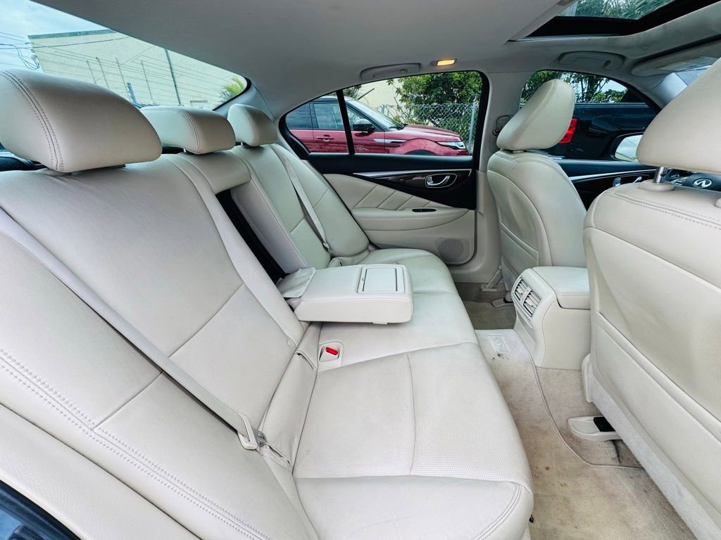 Used 2014 INFINITI Q50 Premium w/ Deluxe Touring Package RWD image 15