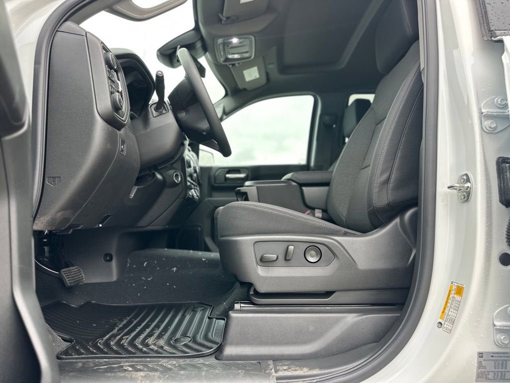 New 2026 Chevrolet Silverado 1500 Custom AWD/4WD image 19