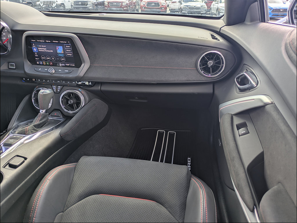 Used 2020 Chevrolet Camaro ZL1 RWD image 23