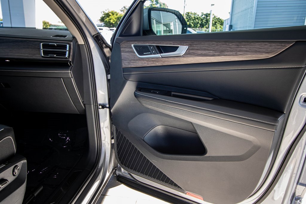 New 2026 Volkswagen Atlas SEL Premium R-Line image 44