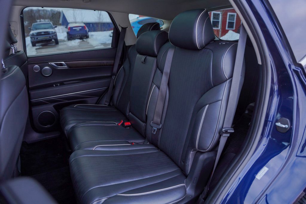 Used 2022 Genesis GV80 3.5T Advanced + w/ Cargo Package image 46