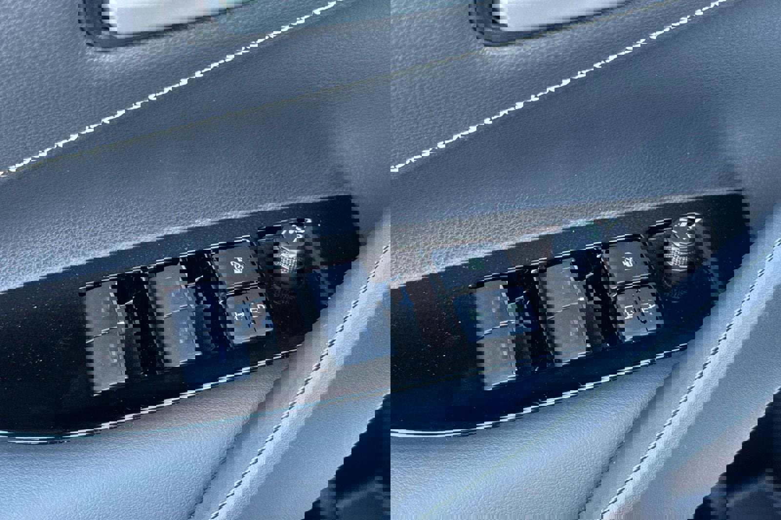 New 2026 Toyota Corolla SE image 11