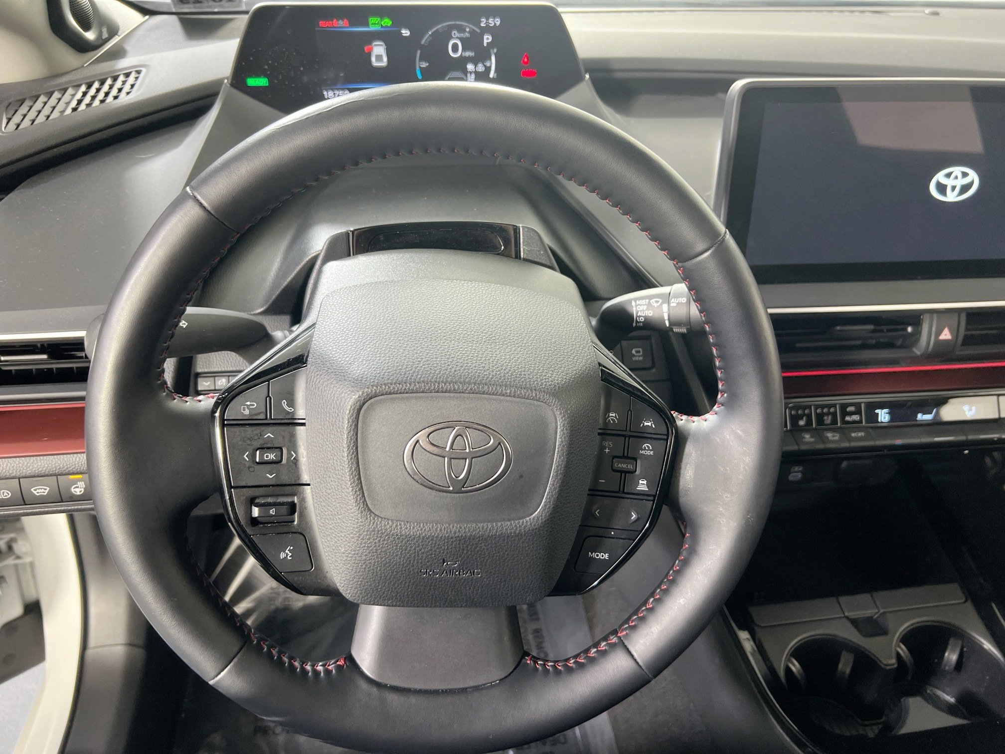 Used 2024 Toyota Prius Prime Premium w/ Advanced Technology Package image 11