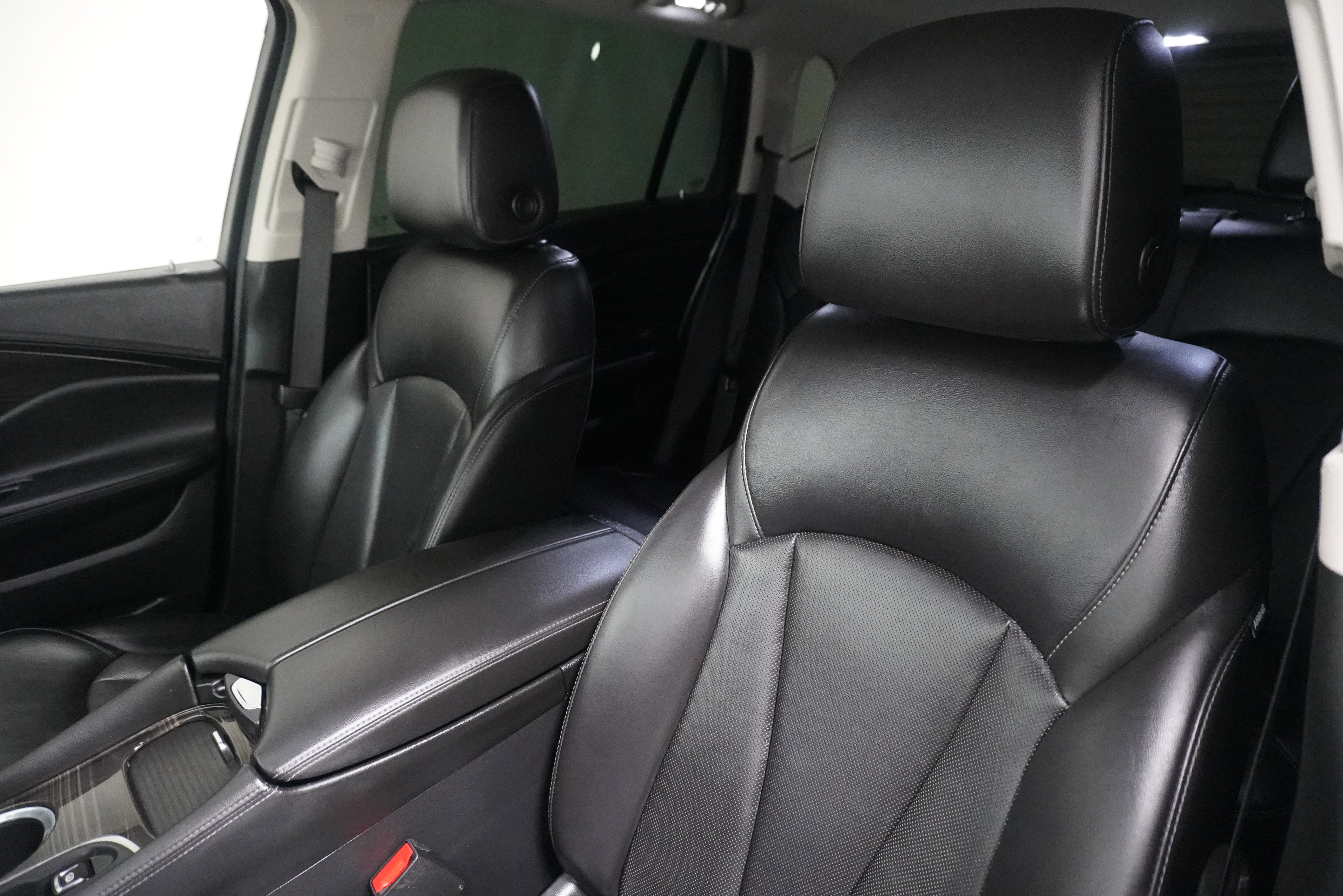 Used 2020 Buick Envision Essence image 10