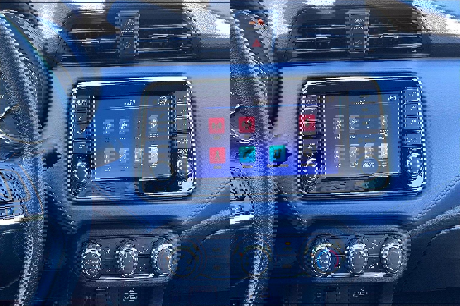 Used 2025 Nissan Versa SV w/ Trunk Package image 6