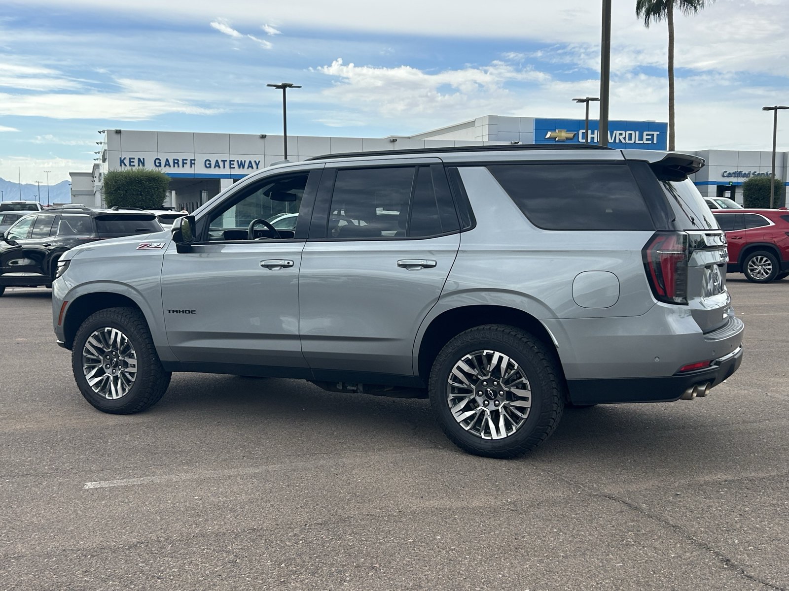 Used 2025 Chevrolet Tahoe Z71 AWD/4WD image 3