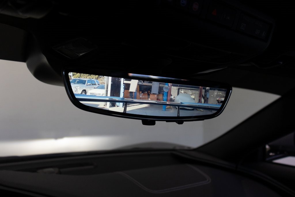 Used 2025 Chevrolet Corvette Stingray Preferred Cpe w/ 2LT image 25