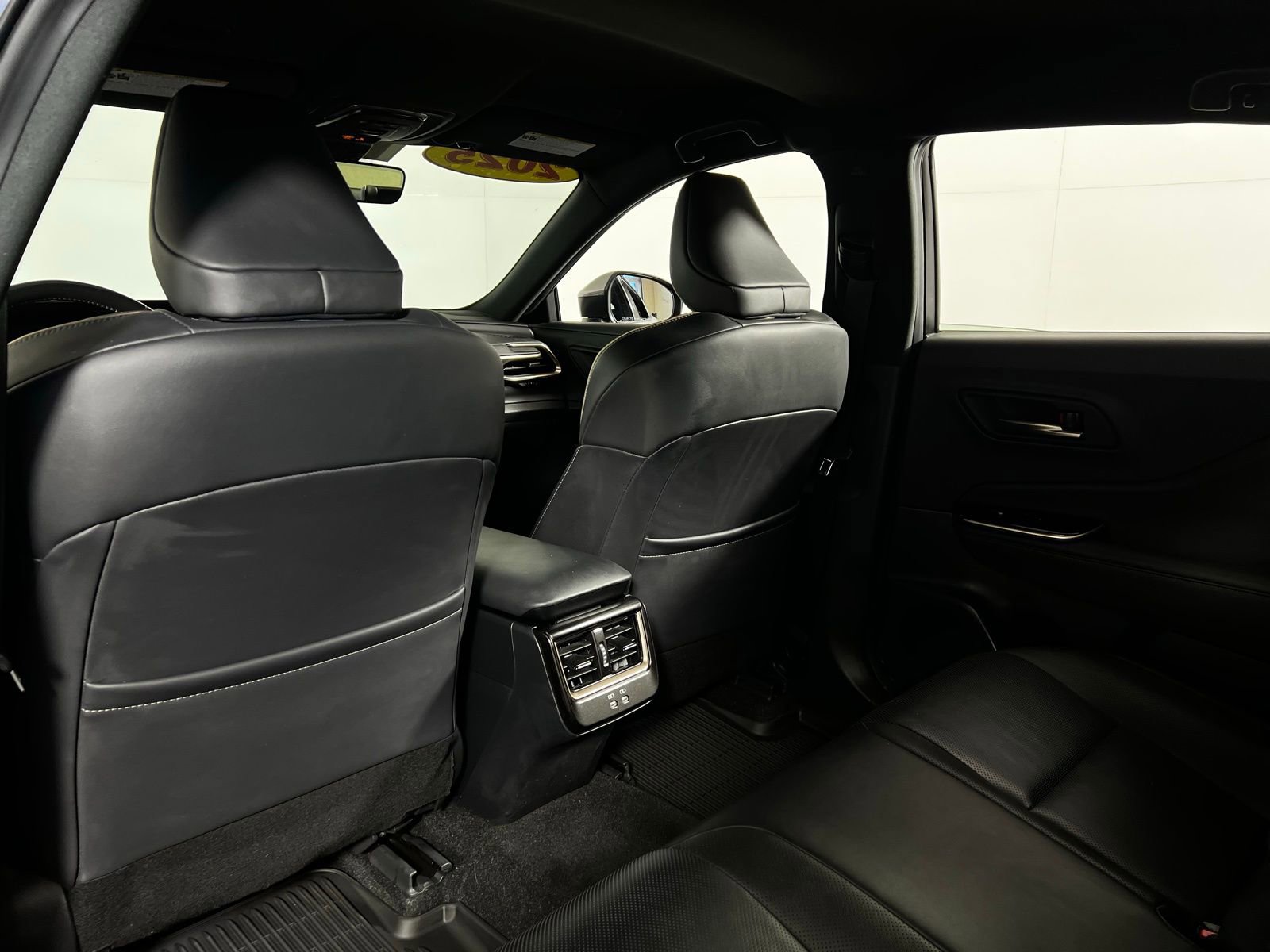 Certified 2025 Toyota Crown XLE image 22