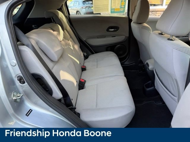 Used 2017 Honda HR-V LX image 32