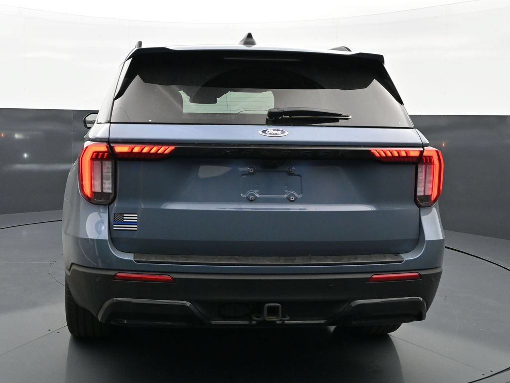 Used 2025 Ford Explorer ST-Line w/ Premium Package RWD image 7