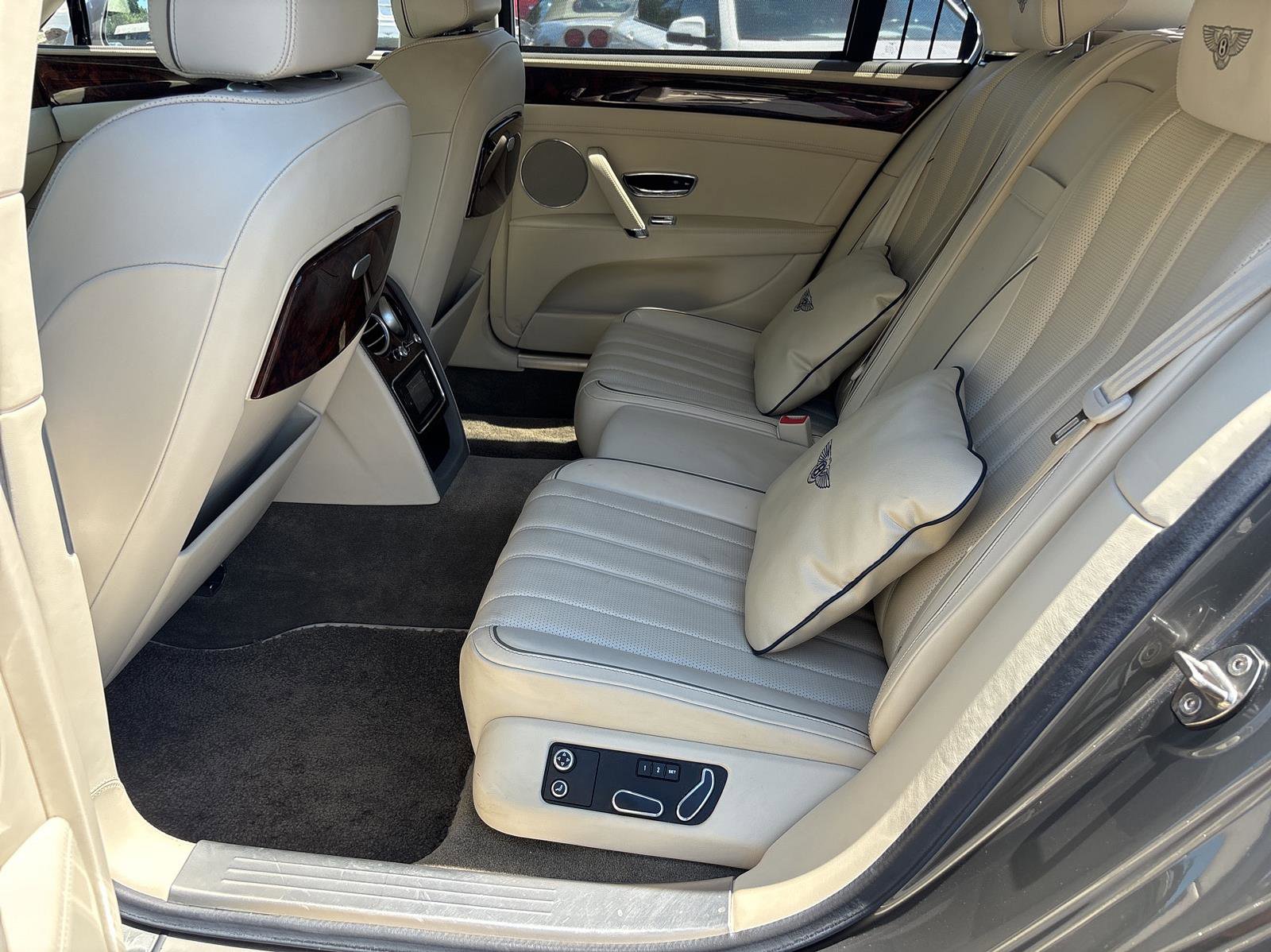 Used 2014 Bentley Flying Spur W12 image 6