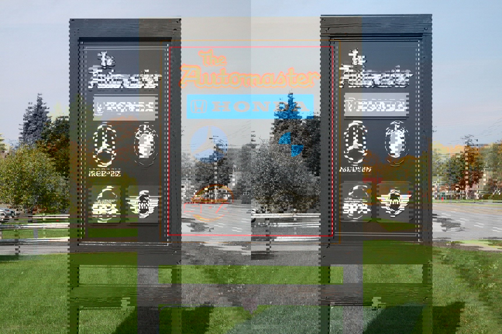 Used 2023 Toyota RAV4 XLE w/ Convenience Package AWD/4WD image 14