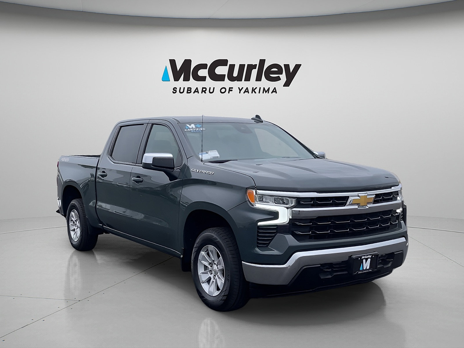 Used 2025 Chevrolet Silverado 1500 LT AWD/4WD image 7