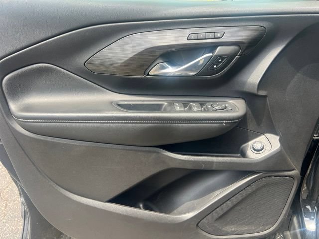 Used 2024 GMC Terrain SLT w/ Tech Package AWD/4WD image 19