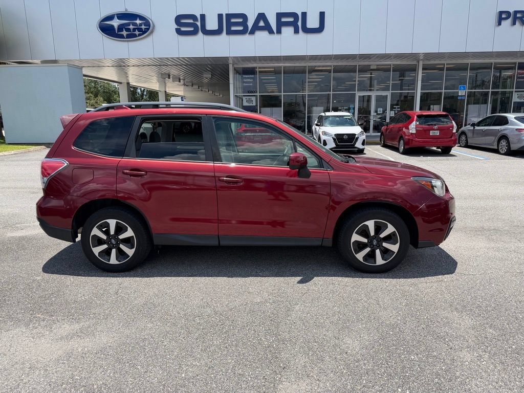 Used 2018 Subaru Forester 2.5i Premium w/ Popular Package #3A AWD/4WD image 2