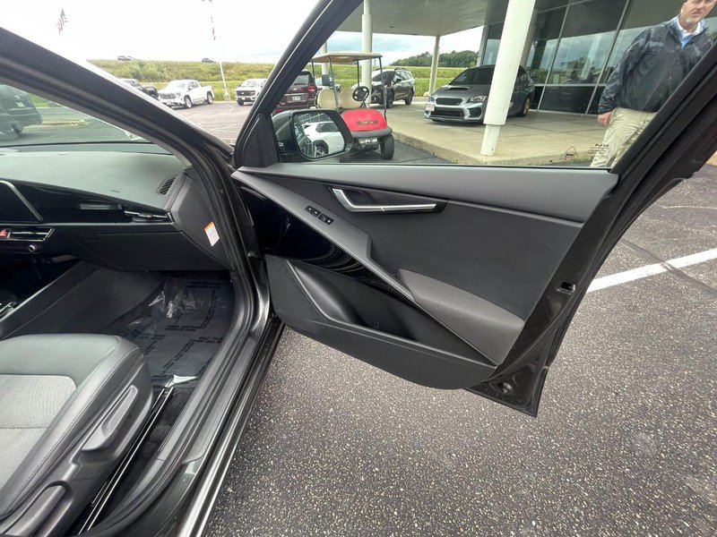 Used 2023 Kia Niro Wind w/ Wind Preserve Package FWD image 11