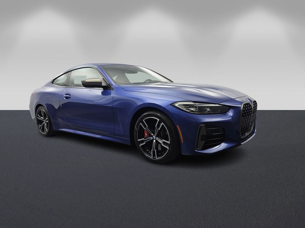 Used 2022 BMW M440i Coupe image 1