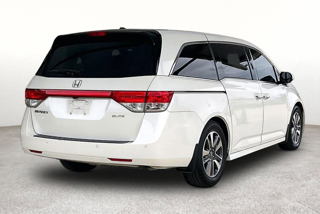 Used 2016 Honda Odyssey Touring Elite image 2