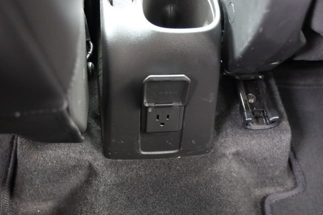 Used 2019 Chevrolet Trax LT w/ LT Convenience Package FWD image 23