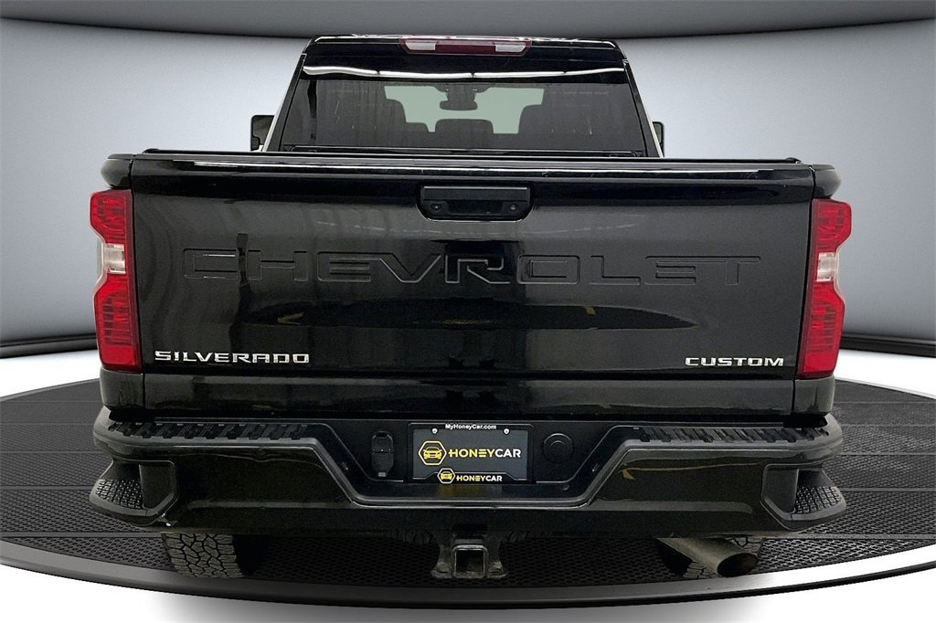Used 2024 Chevrolet Silverado 2500 Custom image 5