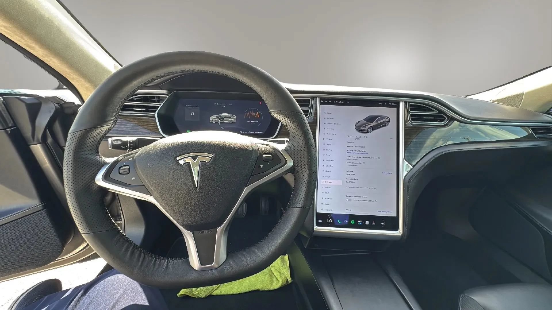 Used 2016 Tesla Model S 60 RWD image 14