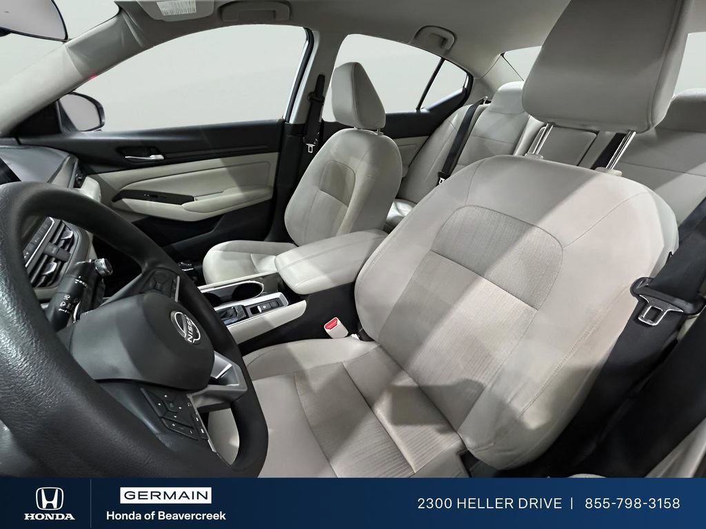 Used 2024 Nissan Altima 2.5 SV AWD/4WD image 18