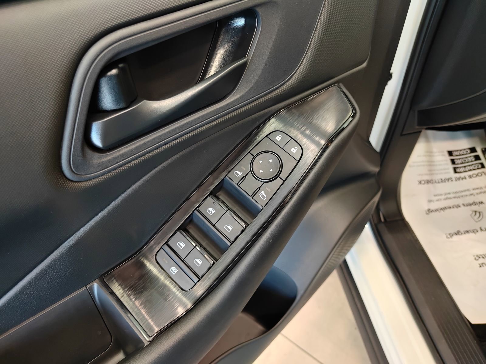 New 2026 Nissan Rogue S image 9