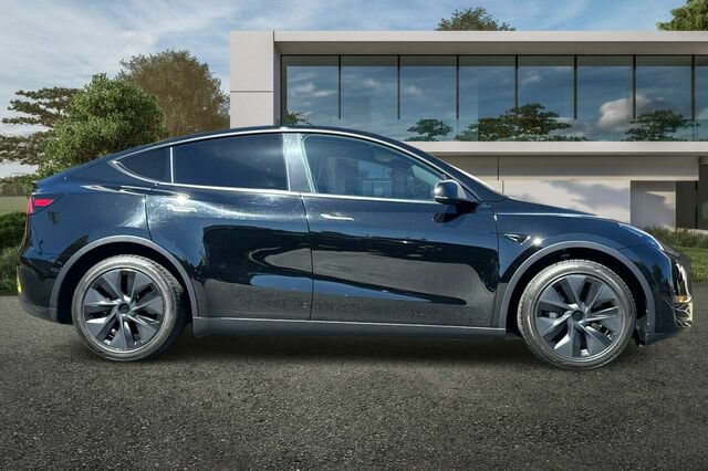 Used 2024 Tesla Model Y Long Range AWD/4WD image 3