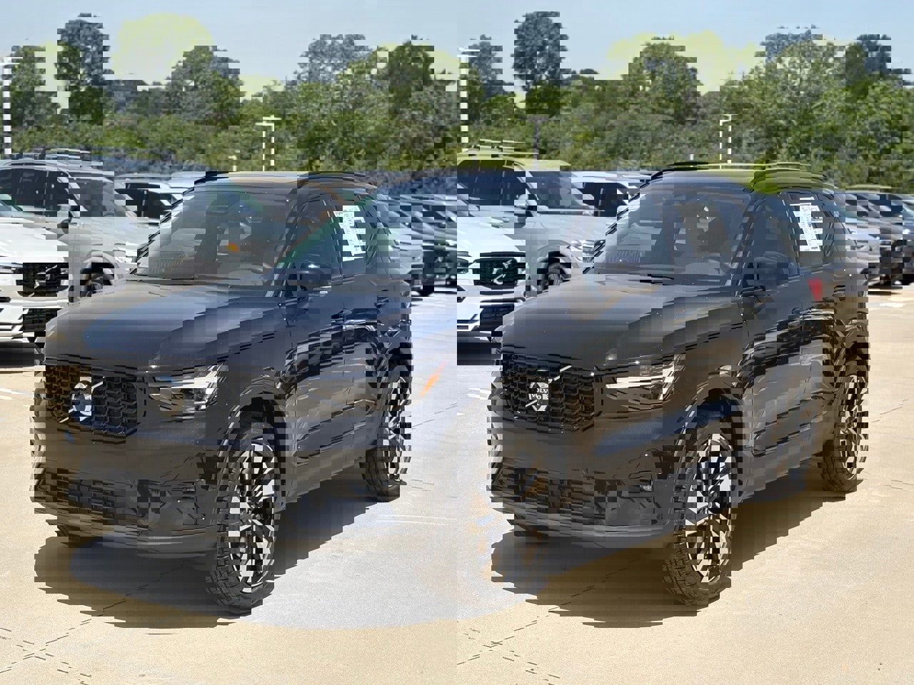 New 2025 Volvo XC40 B5 Plus w/ Protection Package Premier image 3