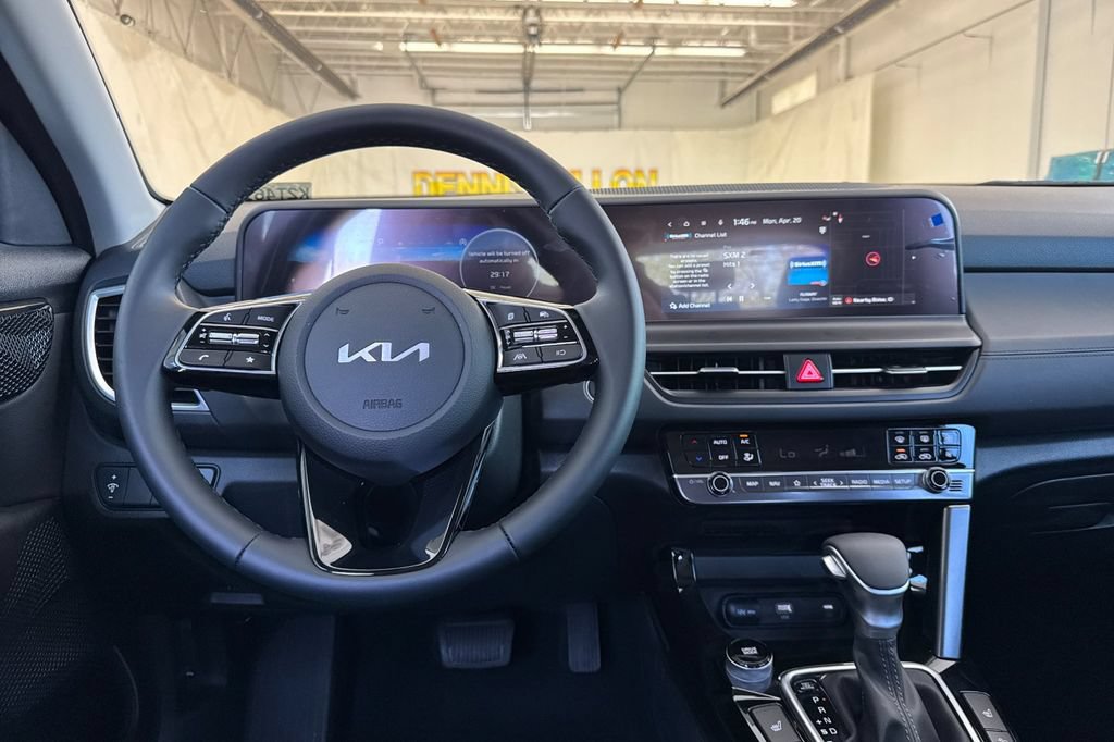 New 2026 Kia Seltos EX FWD image 14