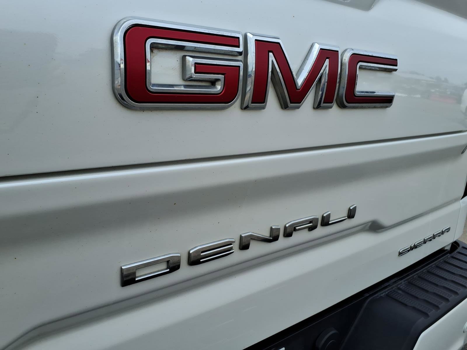 Used 2019 GMC Sierra 1500 Denali w/ Technology Package image 4