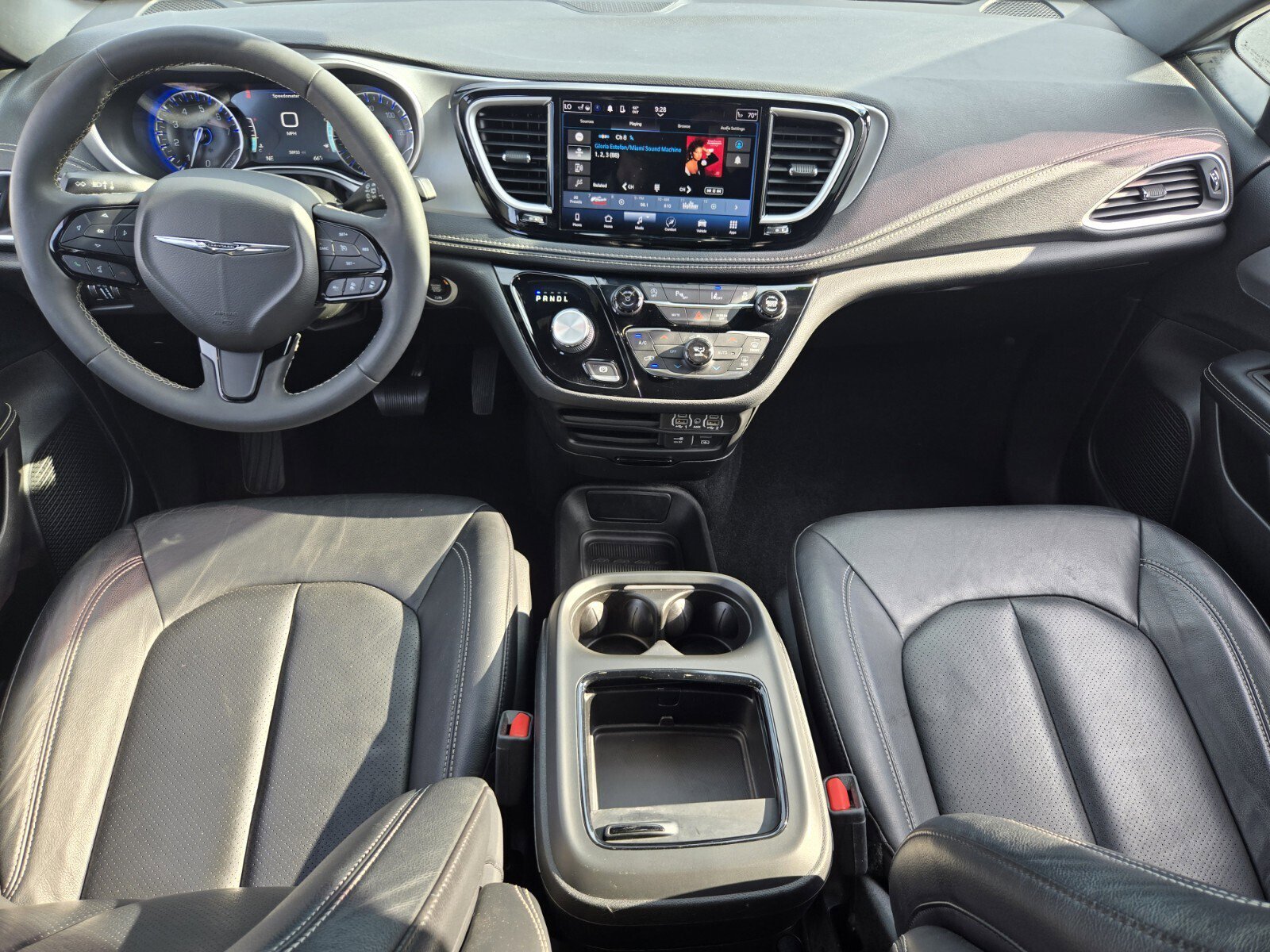 Used 2022 Chrysler Pacifica Touring-L w/ S Appearance Package image 14